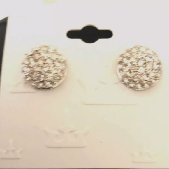 Trifari pendant necklace and earring set silver tone NWT'S. - Picture 5 of 5